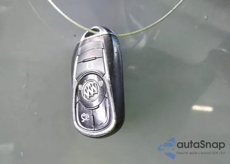 2017 Buick Lacrosse Essence z USA, uszkodzony, nr VIN 1G4ZP5SS2HU167149